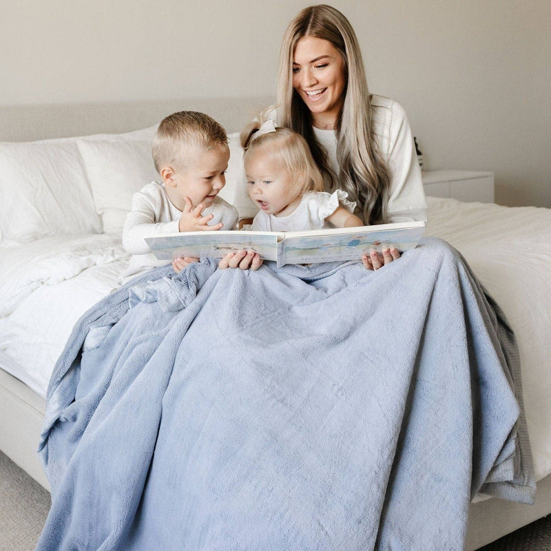 LUSH XL BLANKETS: Ballet Slipper