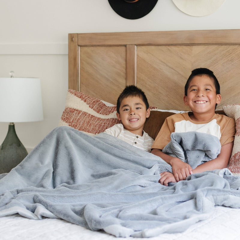 LUSH XL BLANKETS: Storm Cloud