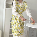 Apros - Floral Ruffle Apron - Sweet & Stylish: Red - Buenz Gifts